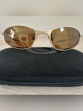 Vintage Oakley A Wire 2.0 Gold Iridium Sunglasses